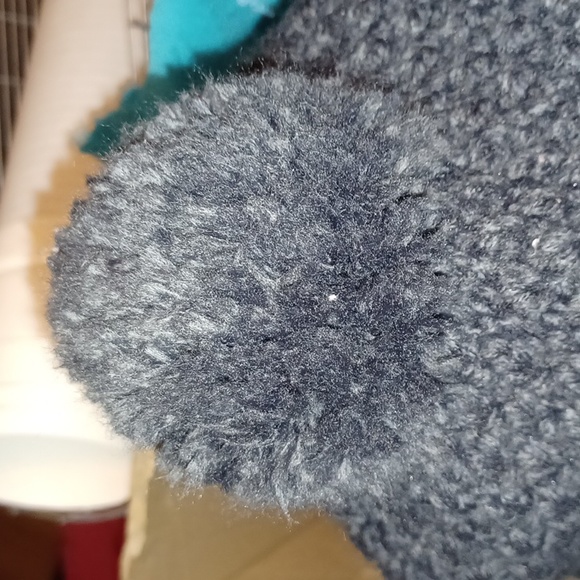 😁2/$8  Or 3/$12 BUNDLE Wedze Hat &NW BootToppers - Picture 5 of 12